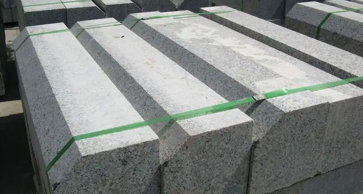 路边石